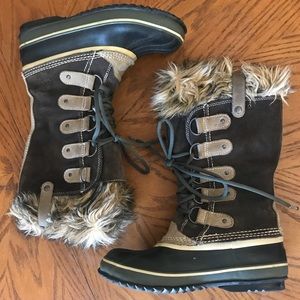 SOREL Joan of Arctic Size 7